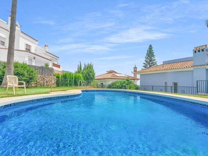 Terraced house in Benalmadena Pueblo – photo 1