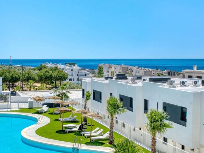 Lovely townhouse in La Cala – photo 1
